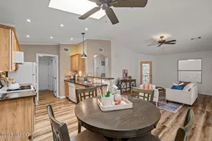 543 W Deerview Ct, Green Valley, AZ 85614 - Photo 8