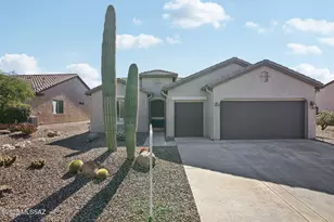 60047 E Arroyo Vista Dr, Oracle, AZ 85623 - Photo 2