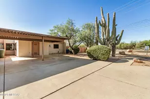 1741 W Calle Del Rey, Tucson, AZ 85713 - Photo 2