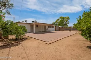 5731 E Helen St, Tucson, AZ 85712 - Photo 10