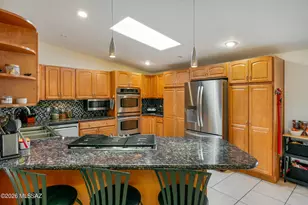 10155 E Prince Rd, Tucson, AZ 85749 - Photo 12