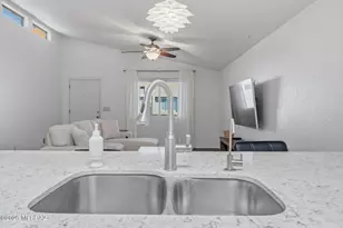 997 W Paria Ln, Tucson, AZ 85704 - Photo 12