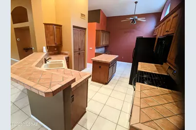 36893 S Golf Course Drive, Saddlebrooke, AZ 85739 - Photo 8