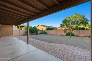 37 E Calle Trona, Green Valley, AZ 85614 - Photo 4