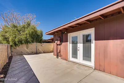 1453 W Roger Road, Tucson, AZ 85705 - Photo 32