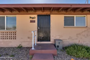 1453 W Roger Rd, Tucson, AZ 85705 - Photo 1