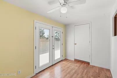 1453 W Roger Road, Tucson, AZ 85705 - Photo 2