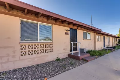 1453 W Roger Road, Tucson, AZ 85705 - Photo 2