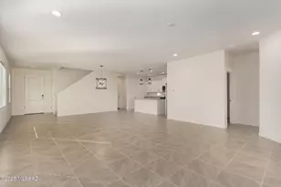 7831 S Walnutview Dr, Tucson, AZ 85757 - Photo 4