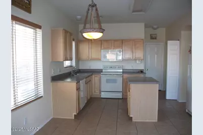 7387 W Sonesta Drive, Tucson, AZ 85743 - Photo 2