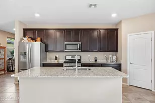 9593 S Trapper Ridge Dr, Tucson, AZ 85747 - Photo 14