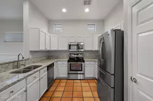 5097 N Pinnacle Cove Dr, Tucson, AZ 85749 - Photo 10