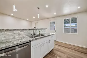 1610 S Avenida Regulo, Tucson, AZ 85710 - Photo 14
