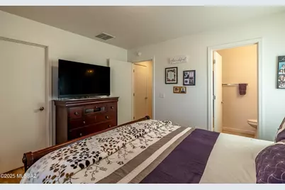 7658 E Desert Overlook Drive, Tucson, AZ 85710 - Photo 10
