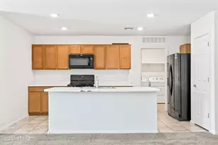 6326 S Nightjar Ln, Tucson, AZ 85757 - Photo 10