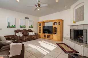 6700 W Calle De Mi Jazmin, Tucson, AZ 85743 - Photo 16