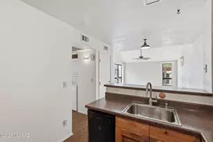 7610 E Callisto Cir, Tucson, AZ 85715 - Photo 8