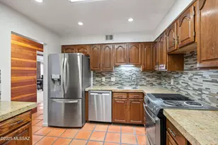 461 W Yucca Ct, Tucson, AZ 85704 - Photo 4