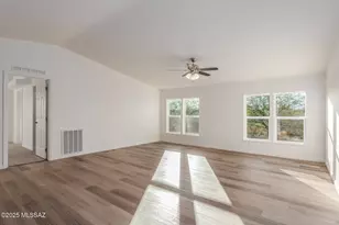 12712 S Red Horizon Trail, Vail, AZ 85641 - Photo 10
