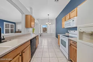 8920 N Tortolita Bluffs Pl, Tucson, AZ 85742 - Photo 18