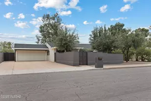 5658 E Linden St, Tucson, AZ 85712 - Photo 1