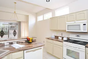 14035 N Biltmore Dr, Oro Valley, AZ 85755 - Photo 12