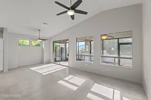 4687 S Holly Rose Dr, Green Valley, AZ 85622 - Photo 6