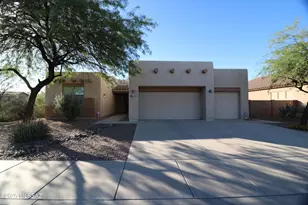 8222 N Sombrero Point Dr, Tucson, AZ 85743 - Photo 1