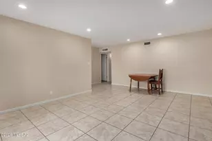 4386 E Fort Lowell Rd, Tucson, AZ 85712 - Photo 8