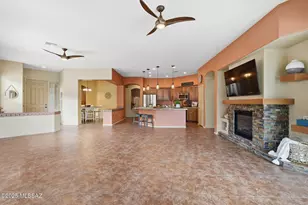 12580 N New Reflection Dr, Marana, AZ 85658 - Photo 10