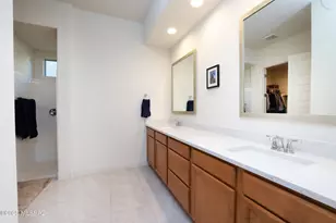 2567 W Plateau Rdg Dr, Oro Valley, AZ 85742 - Photo 38