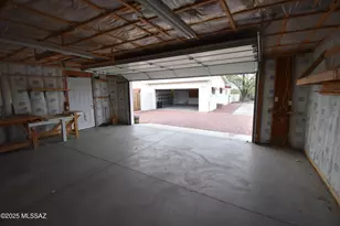 3705 W Ironwood Hills Dr, Tucson, AZ 85745 - Photo 38