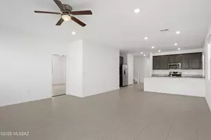 656 W Calle El Teclado, Sahuarita, AZ 85629 - Photo 4