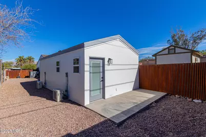 2238 E Grant Road #2, Tucson, AZ 85719 - Photo 2