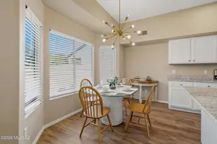 11143 N Divot Dr, Tucson, AZ 85737 - Photo 10