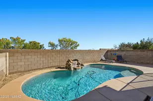 8373 S Egyptian Dr, Tucson, AZ 85747 - Photo 2