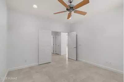 700 N Pebbles Ridge Drive, Green Valley, AZ 85614 - Photo 22