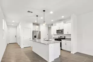 9807 N Summerstone Ave, Tucson, AZ 85743 - Photo 2