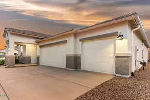 8674 W Soaptree Yucca Pl, Marana, AZ 85653 - Photo 2