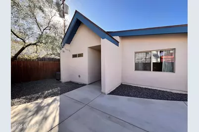 825 N Ferro Avenue, Tucson, AZ 85705 - Photo 1