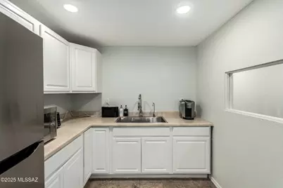 727 N Swan Road, Tucson, AZ 85711 - Photo 8