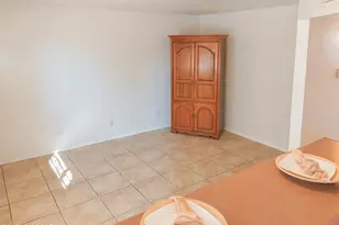 455 W Kelso St, Tucson, AZ 85705 - Photo 2