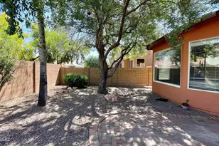 7504 W Cosmic Sky Dr, Tucson, AZ 85743 - Photo 24