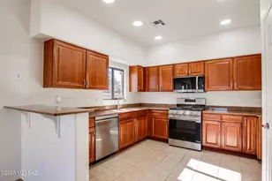 262 E Calle Puente Lindo, Sahuarita, AZ 85629 - Photo 1