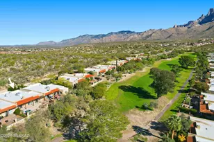 848 E Camino Diestro, Oro Valley, AZ 85704 - Photo 4