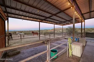 401 N Bully Hill Ct, Oracle, AZ 85623 - Photo 16