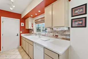 1985 S San Vincent Dr, Green Valley, AZ 85614 - Photo 16