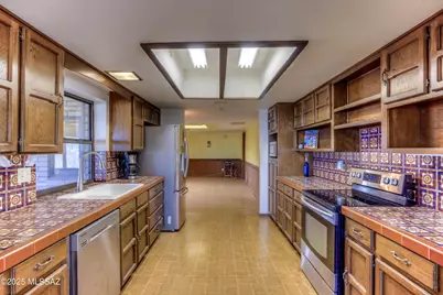 1422 E Camino Aurelia, Corona de Tucson, AZ 85641 - Photo 16