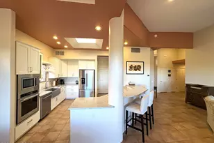 3352 W Saguaro Valley Ct, Tucson, AZ 85745 - Photo 14