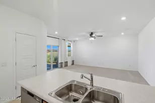 10474 W Beaman Ln, Marana, AZ 85653 - Photo 16